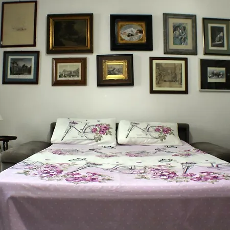 Lili Panzió Salerno